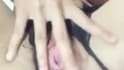 MES DEUX DOIGTS AU FOND MA CHATTE 18 y