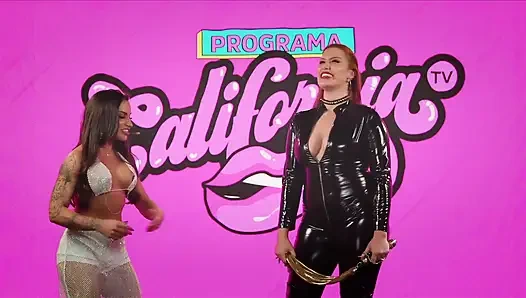 Lezbiyenler fetiş gösterisi bdsm ile dolu