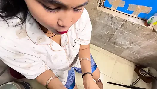 Yenge devar ka vahşi duşta seks - banyo mein tam açık sert sikiş