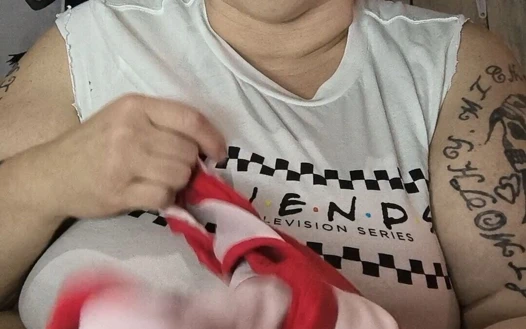 Bu fahişenin erkeklerle sikişmeyi izlemesiyle ne yapıyor