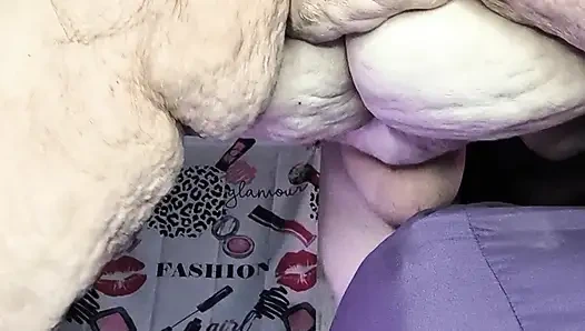 Usta götüme boşalıyor son ustada fışkırtabilir miyim?