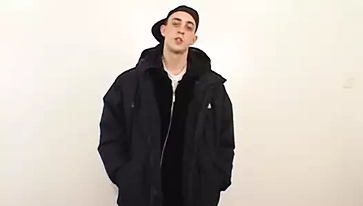 twinkie dalga geçiyor ile onun ayak süre mastürbasyon o solo