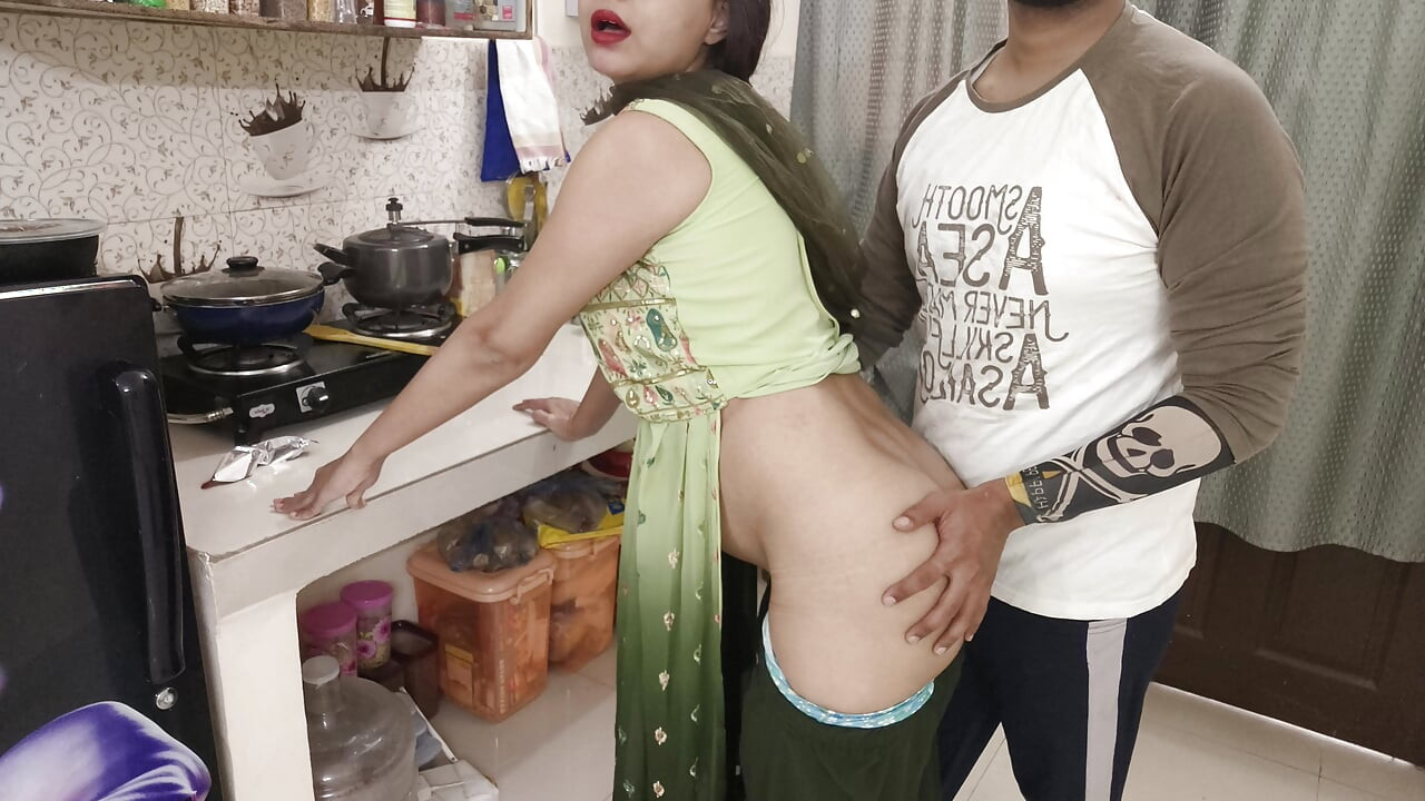 Hintli ilk kez ağrılı anal seks - gerçek ev yapımı anal seks videosu