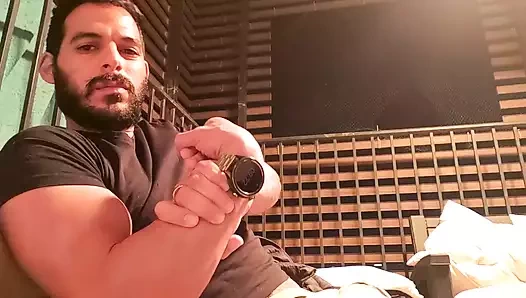 Seni azdırmak için beni kamerada izle