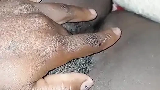 Küçük saçlı sıkı amcık