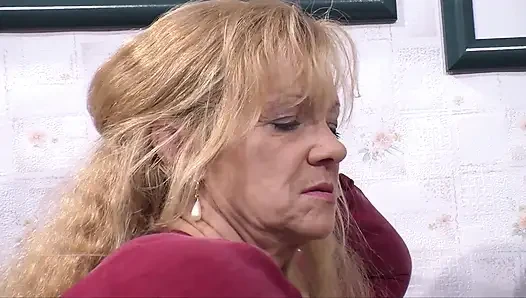 Simone'un ev ziyaretleri 63 bölüm 3