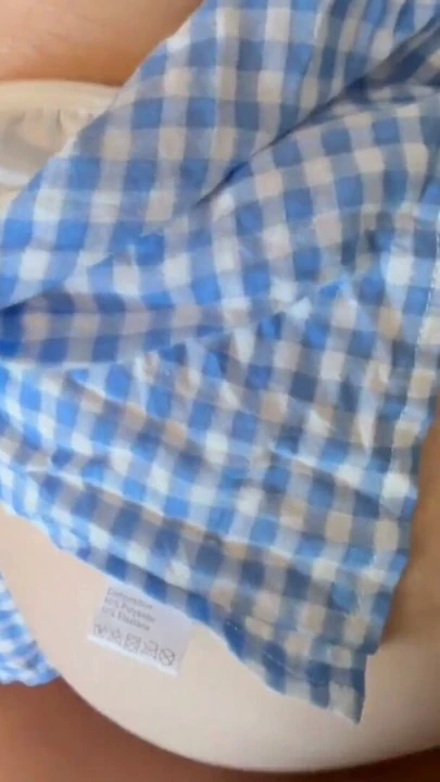 İnternetteki en iyi video, üvey kız kardeşim hizmetçi olarak beni tarafından sikiliyor!! | Klip 1