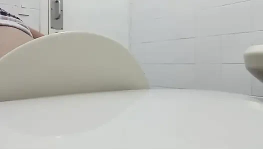 Veracruz'da Küçük Sezar'ın pizzacısının banyosunda tombul