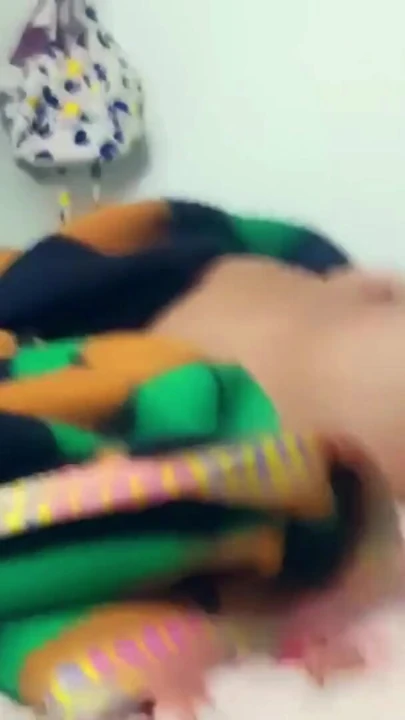 Hintli yerel desi üvey anne kichen roome hardcoor desi tarzı | Klip 1