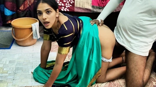 La criada india follada en sari, video de sexo hindi completo