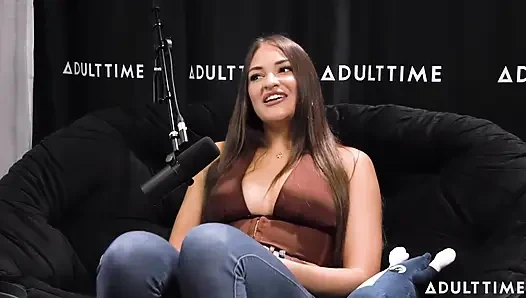Gizelle Blanco ve Anna Claire Feromonları Bulutlar, Makaslama ve Çalı | Adult Time Podcast
