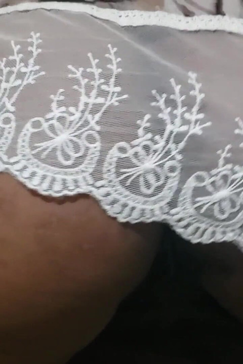 Yağ bu göt göt deliğimi parmaklıyor
