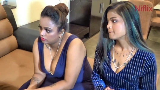 Bir müdür iki kadın çalışanını aldattı ve onları sikti