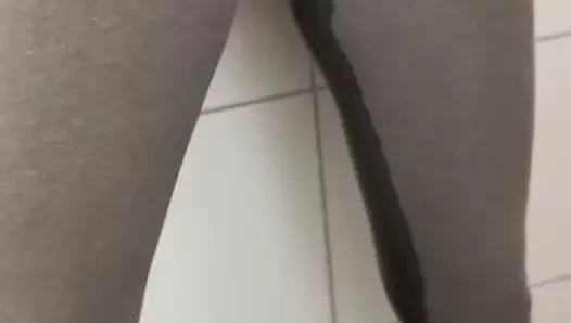 tozluk kendi kendine işemek