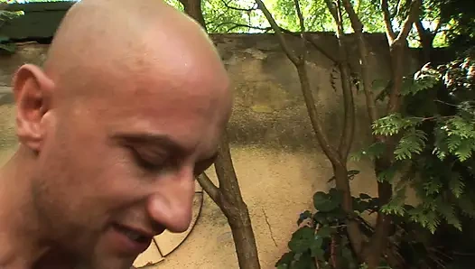 Almanya'dan güzel bir sürtük sert bir patlamadan sonra ağzını doldurur