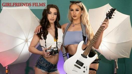 Busty rockstar skylar vox baştan tarafından lezbiyen fotograf