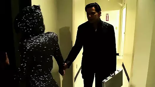 Süper sürtükler Natalie Norton, Danica Dillan ve Gemma Massey sert sikiliyor