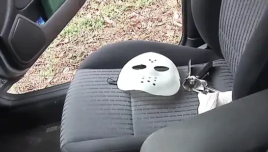 Sikişiyor arabada anal sikişiyor... Amına boşalma