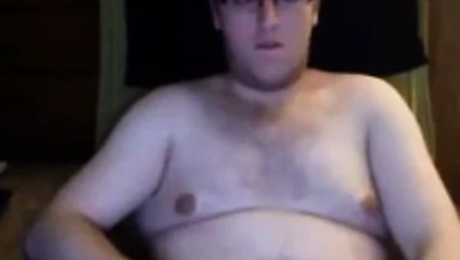 chubby nerd cub okşayarak