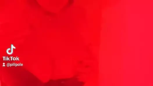 Kırmızı ışıkta dans