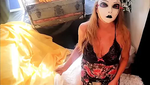 Bakış açısı mareslut tatlı götlü wiht xxl kae strapon alıyor, mrhankeystoys, carmen koşum
