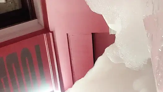 Zayıf Yalnız Hidro Çılgınlıkta Dick'i Almak İçin