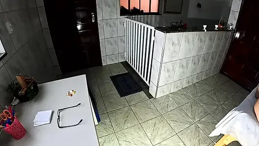 Jinekologun muayene masasında bir hastayla anal seks - bakış açısı.