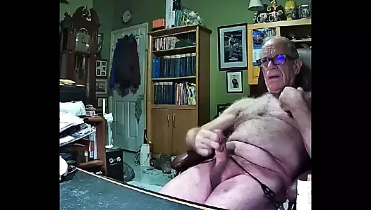 Dede kameraya boşalıyor