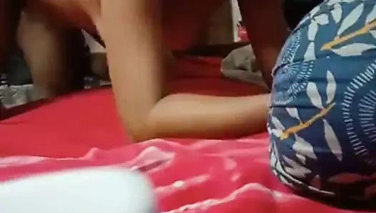 Jiju shali seks köpek stili