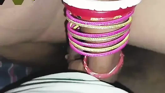 Bhabhi ko mood bana ke rajai me choda sagi bhabhi ko