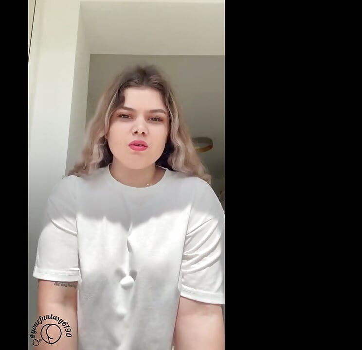 Beyaz içinde osurmalı yüz