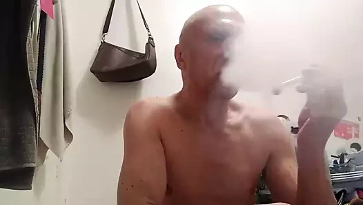 Kamerada kendini küçük düşürmesini emretti