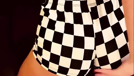 Aldattığımda kocamın bana nasıl baktığını izlemeyi seviyorum