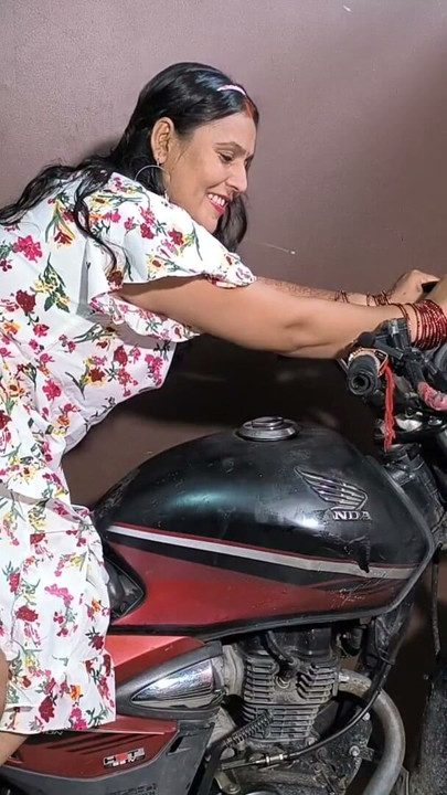 Bisiklet 🚳 yolculuğu puja apne bhaiya se chud gayi | Klip 1