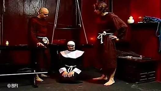 Rahibeler sınırları geçiyor