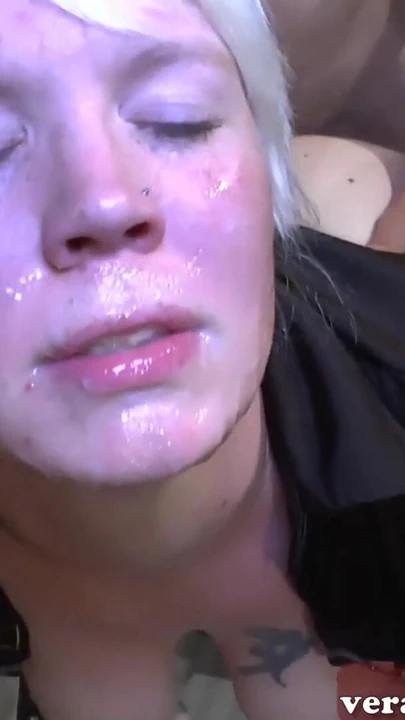 Ключевой момент из "Fraulein S - нормальная девушка по соседству в первый раз в гэнгбэнге"