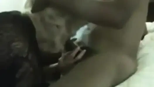 Aldatılan orta yaşlı seksi kadın - aldatan evli kadın