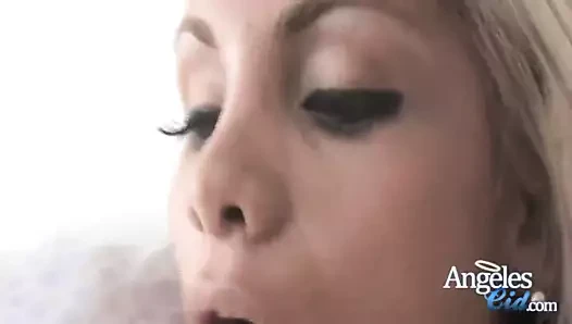 Beyaz yatak şortlu Angeles cid