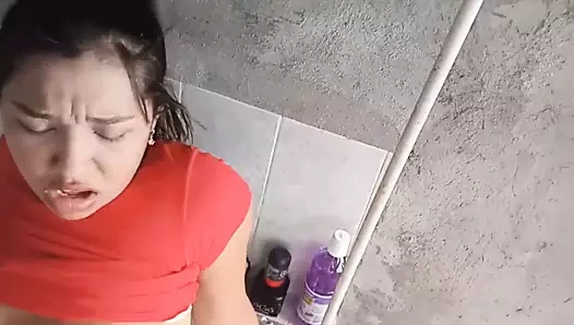 Otobüste eve giderken onu yendim, yanıma oturdu ve onunla evime gitmek hakkında konuşabildim...