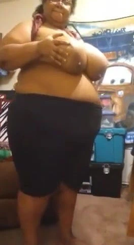 Ssbbw yanıp sönen onları titties pt.3