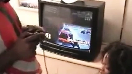 xbox oynarken kız siktiğimin gay erkek kardeşinin arkadaşı