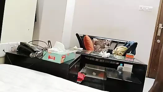 Yaramaz üniversiteli kız ilk üçlü seksini deniyor18+