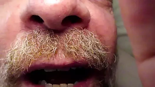 Vore heyecanlarım için seni küçültüyorum