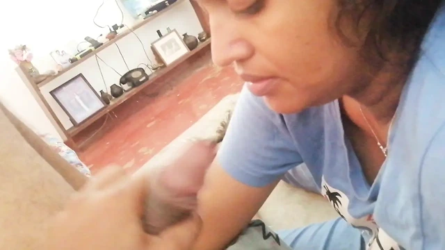 Seksi kayınbiraderi beni baştan çıkarıyor