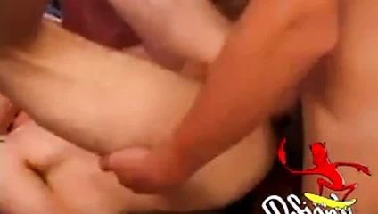 Düz amatör twinks sikme her diğer