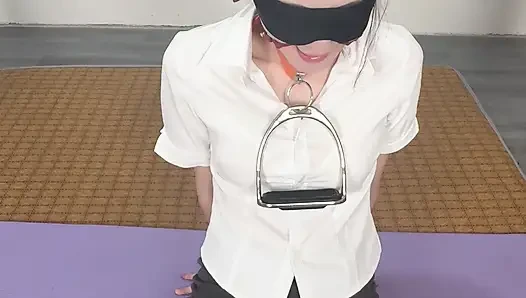 An Office Lady, After Work, Secretly Asks Her Host for a Job Appointment Behind Her Boyfriend's Back