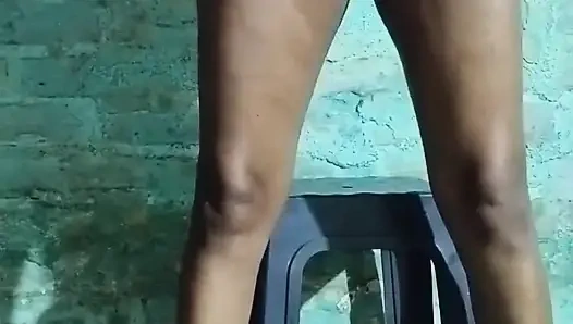 Une belle-sœur rustique baise