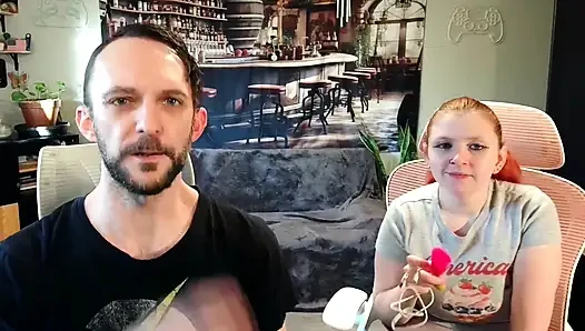 Jahuno g-spot vibratör asa kutularını açıp mastürbasyon yapıyor