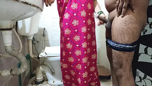 Bhabhi ko toilet mai hi choda diya devar ne