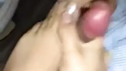 Footjob n cumshot içinde the araba